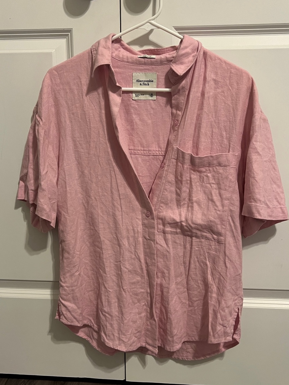 Abercrombie & Fitch Pink Short-Sleeve Button-Up Shirt